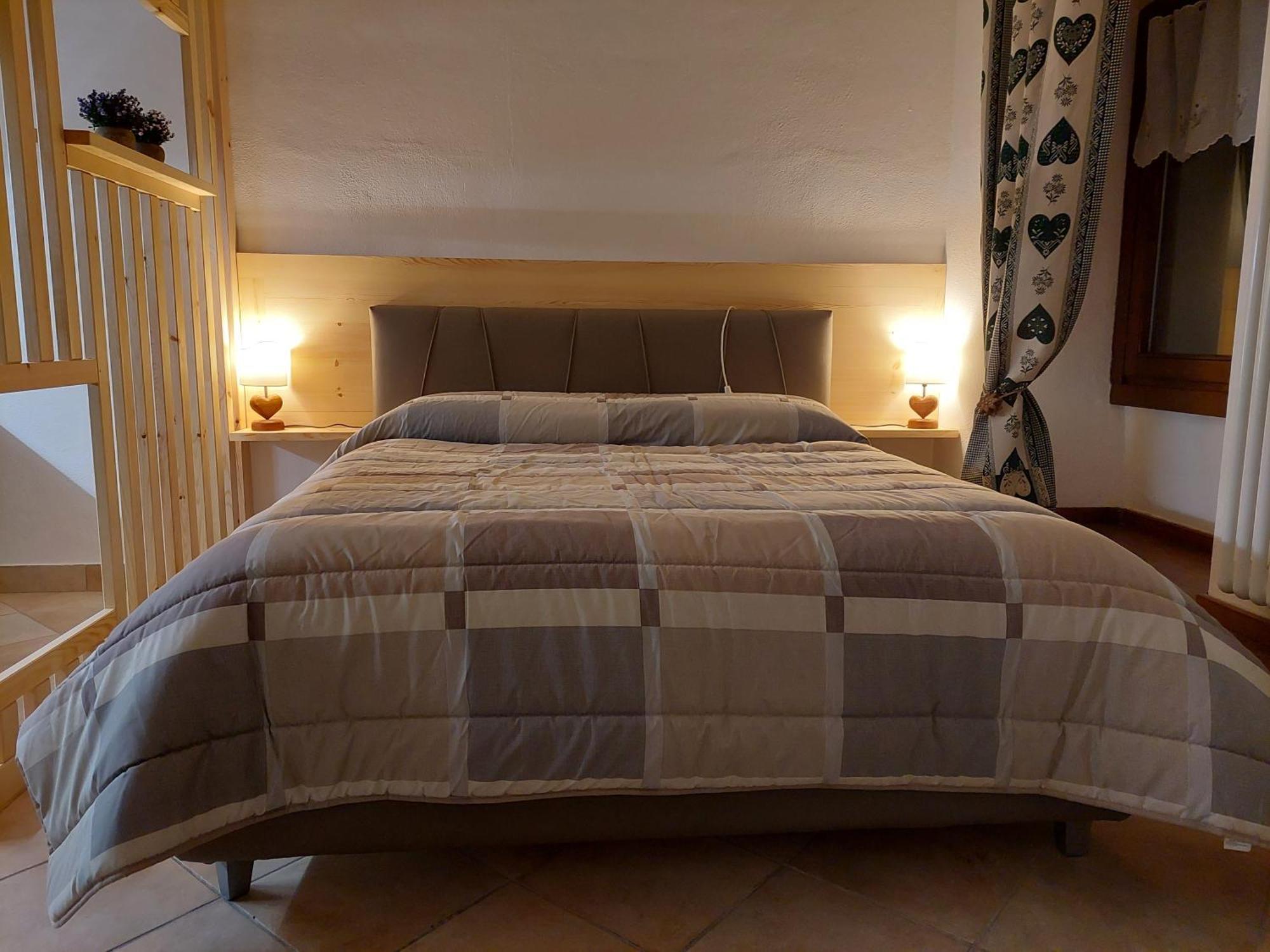 Galanthus Appartement Aosta Buitenkant foto